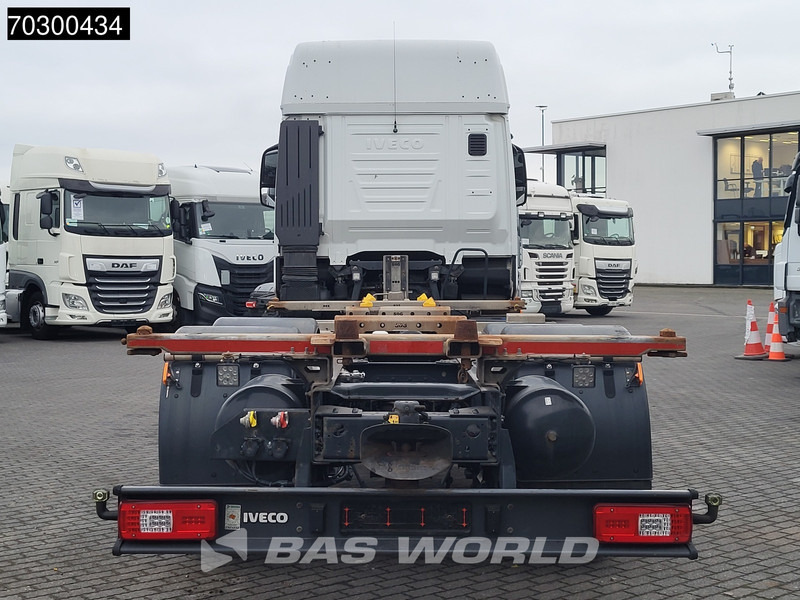 Iveco S-Way 510 6X2 Retarder Full Air Lift Axle BDF Euro 6 - Грузовик-контейнеровоз/ Сменный кузов: фото 5 Iveco S-Way 510 6X2 Retarder Full Air Lift Axle BDF Euro 6 - Грузовик-контейнеровоз/ Сменный кузов: фото 5