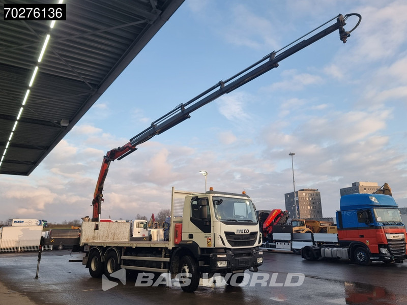 Грузовик бортовой/ Платформа, Автоманипулятор Iveco Trakker 360 6X4 Palfinger PK 18502 SH D Kran Crane Big axle Euro 6: фото 5