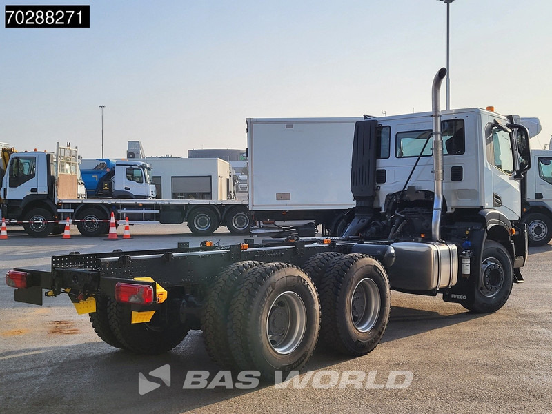 Iveco X-Way 460 6X4 New! Retarder Steelsuspension Big-Axle Navi Euro 6 - Грузовик-шасси: фото 5 Iveco X-Way 460 6X4 New! Retarder Steelsuspension Big-Axle Navi Euro 6 - Грузовик-шасси: фото 5
