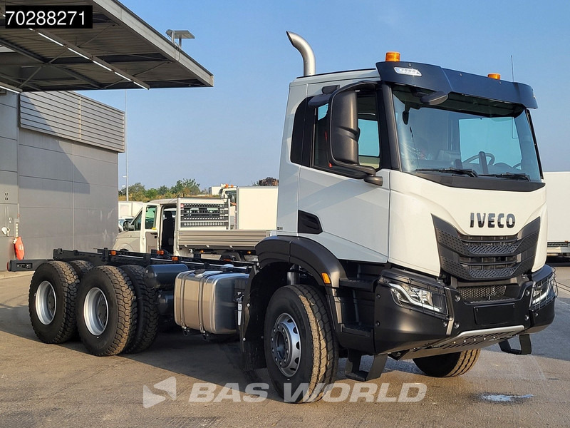 Iveco X-Way 460 6X4 New! Retarder Steelsuspension Big-Axle Navi Euro 6 - Грузовик-шасси: фото 3 Iveco X-Way 460 6X4 New! Retarder Steelsuspension Big-Axle Navi Euro 6 - Грузовик-шасси: фото 3