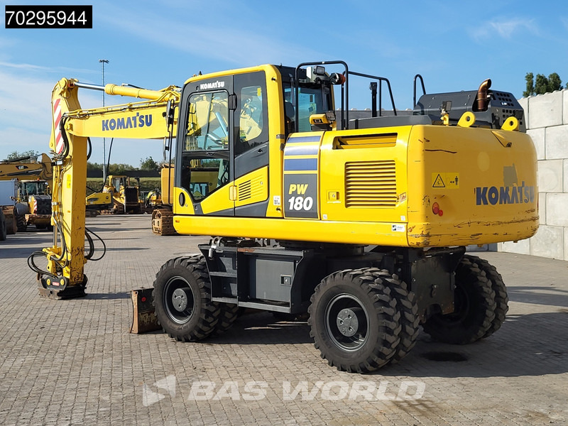 Komatsu PW180 -11 - Колёсный экскаватор: фото 2 Komatsu PW180 -11 - Колёсный экскаватор: фото 2