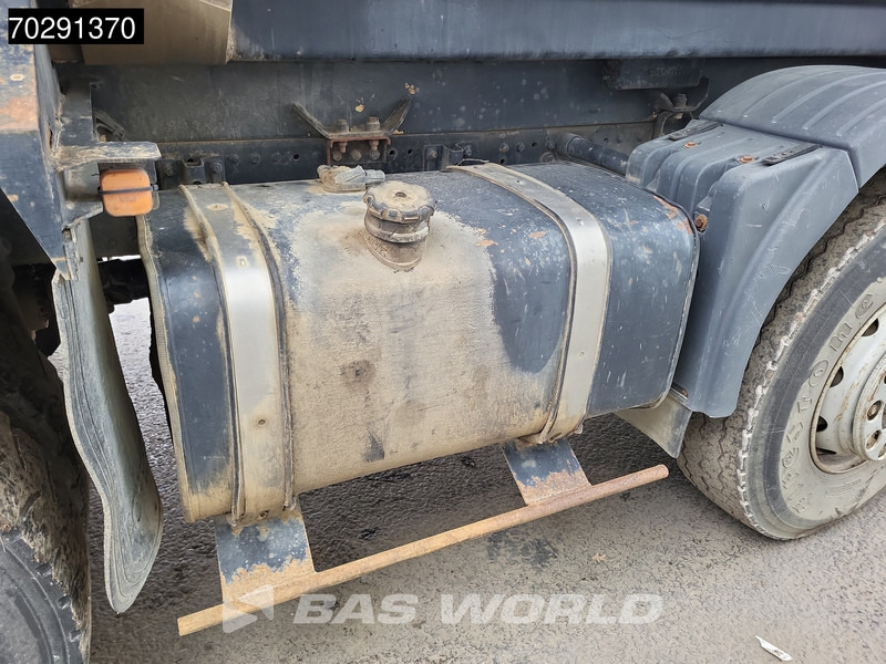 Самосвал MAN TGA 35.480 8X4 BROKEN ENGINE! 16m3 tipper Steel suspension Manual Retarder Euro 2: фото 13