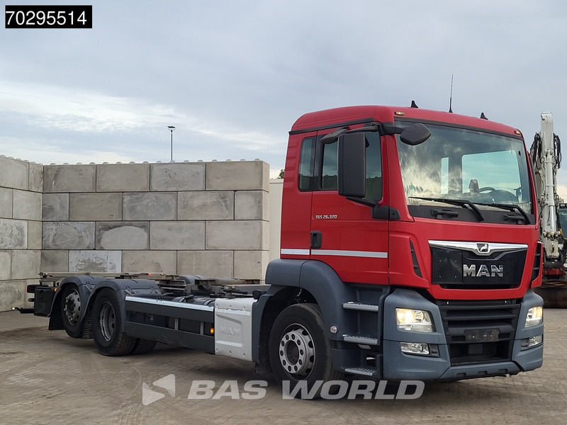 MAN TGS 26.320 TGS 6X2 ADR BDF Lift + Steering Axle Euro 6 - Грузовик-контейнеровоз/ Сменный кузов: фото 3 MAN TGS 26.320 TGS 6X2 ADR BDF Lift + Steering Axle Euro 6 - Грузовик-контейнеровоз/ Сменный кузов: фото 3