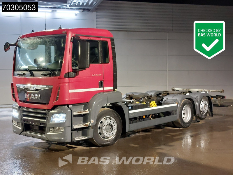 MAN TGS 26.320 TGS 6X2 BDF Lift+Steering Axle Automatic ADR Euro 6 - Грузовик-контейнеровоз/ Сменный кузов: фото 1 MAN TGS 26.320 TGS 6X2 BDF Lift+Steering Axle Automatic ADR Euro 6 - Грузовик-контейнеровоз/ Сменный кузов: фото 1