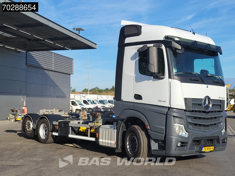 Mercedes-Benz Actros 2545 Actros 6X2 NL-Truck Retarder 2xTanks Lift-Axle ACC Xenon Navi Euro 6 - Грузовик-контейнеровоз/ Сменный кузов: фото 3 Mercedes-Benz Actros 2545 Actros 6X2 NL-Truck Retarder 2xTanks Lift-Axle ACC Xenon Navi Euro 6 - Грузовик-контейнеровоз/ Сменный кузов: фото 3