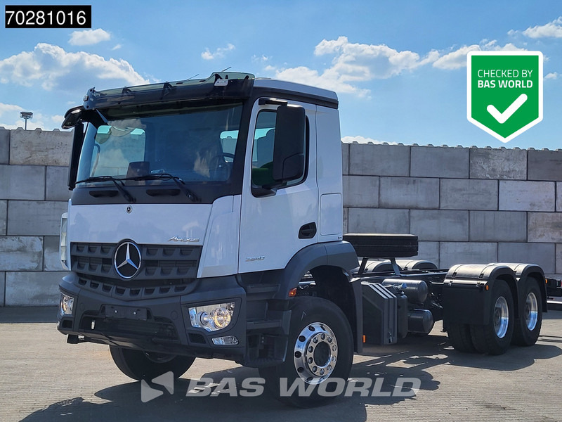 Mercedes-Benz Arocs 2640 6X4 NEW chassis PTO preparation Big-Axle Alcoa Automatic Euro 6 - Грузовик-шасси: фото 1 Mercedes-Benz Arocs 2640 6X4 NEW chassis PTO preparation Big-Axle Alcoa Automatic Euro 6 - Грузовик-шасси: фото 1