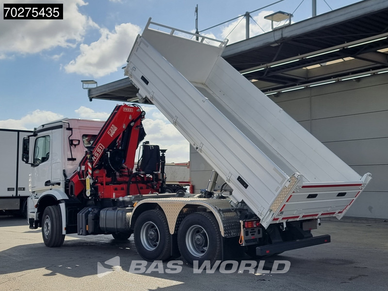 Новый Самосвал, Автоманипулятор Mercedes-Benz Arocs 3348 6X4 Fassi F255A2.24 Kran Crane 9m3 3-Sided Tipper Big-Axle Euro 6: фото 11