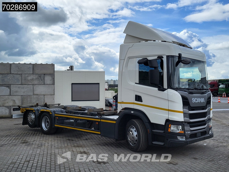 Scania G320 6X2 BDF Lift Axle Automatic Euro 6 - Грузовик-контейнеровоз/ Сменный кузов: фото 3 Scania G320 6X2 BDF Lift Axle Automatic Euro 6 - Грузовик-контейнеровоз/ Сменный кузов: фото 3