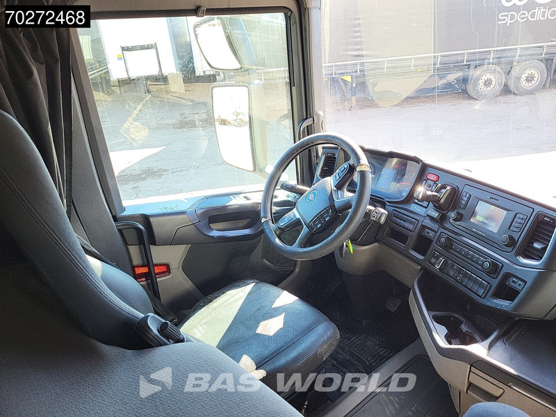 Фото интерьера 1: Рефрижератор Scania R410 6X2 Lamberet Carrier Supra 1250 Mt Retarder Ladebordwand Euro 6