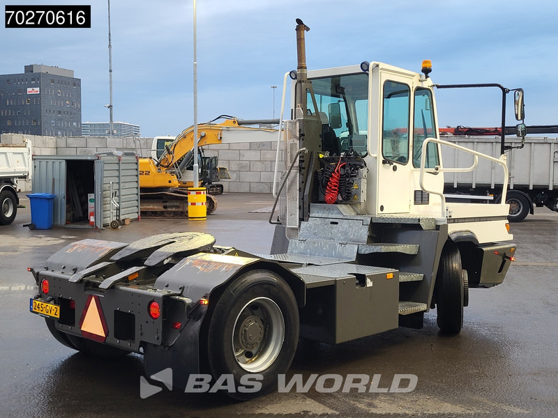 Терминальный тягач Terberg YT182 4X2: фото 6 Терминальный тягач Terberg YT182 4X2: фото 6