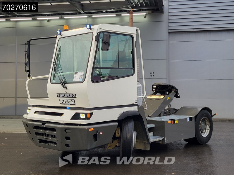 Терминальный тягач Terberg YT182 4X2: фото 12 Терминальный тягач Terberg YT182 4X2: фото 12