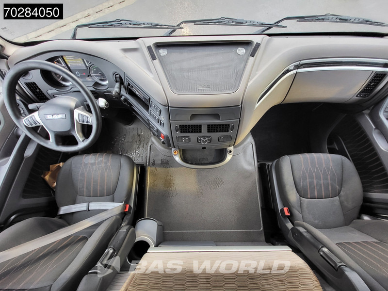 Тягач DAF XF 530 4X2 SSC Retarder 2x Tanks Standklima ACC Euro 6: фото 17