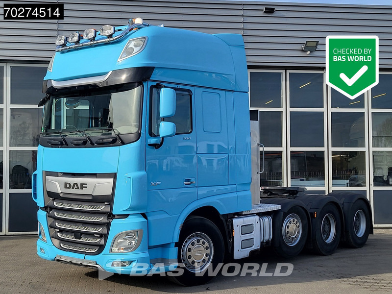 DAF XF 530 XF 8X4 Big-Axle Lift+lenkachse Retarder PTO Hydraulik StandKlima ACC LED Euro 6 - Тягач: фото 1 DAF XF 530 XF 8X4 Big-Axle Lift+lenkachse Retarder PTO Hydraulik StandKlima ACC LED Euro 6 - Тягач: фото 1