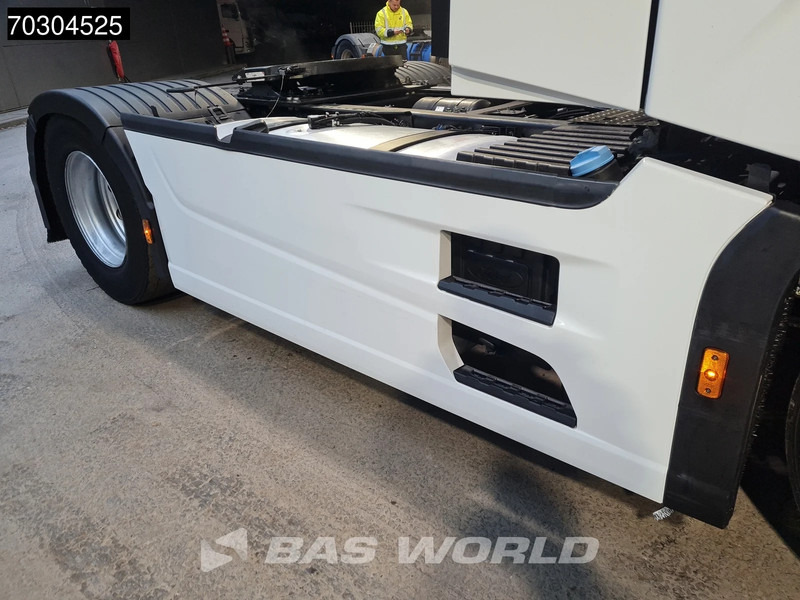 Тягач Ford F-Max 500 4X2 Retarder Standklima 2xTanks ACC LED Euro 6: фото 17 Тягач Ford F-Max 500 4X2 Retarder Standklima 2xTanks ACC LED Euro 6: фото 17