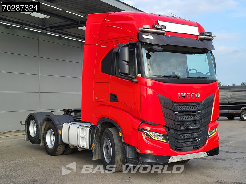 Iveco S-Way 570 6X2 Full-Air Retarder Hydrauliek Liftachse ACC Navi LED Euro 6 - Тягач: фото 3 Iveco S-Way 570 6X2 Full-Air Retarder Hydrauliek Liftachse ACC Navi LED Euro 6 - Тягач: фото 3