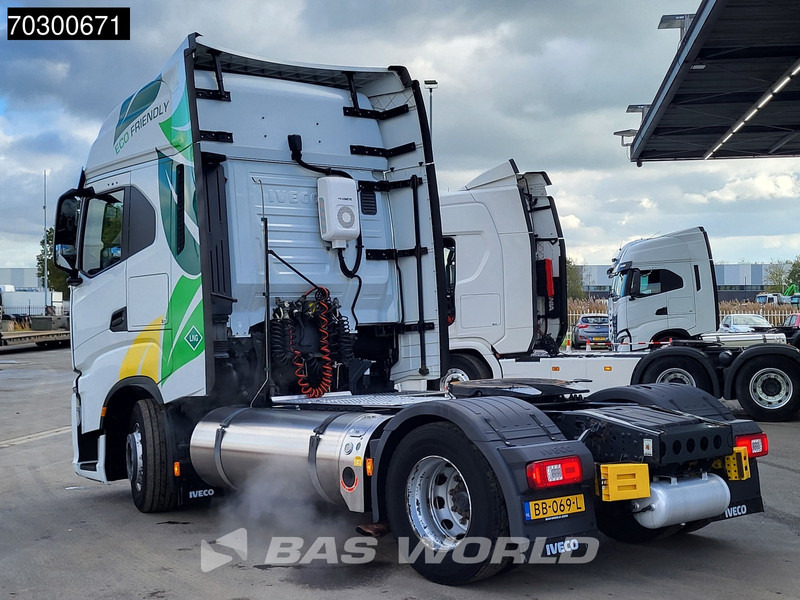 Iveco S-Way NP 460 4X2 LNG! NL-Truck Retarder 2xTanks ACC LED Euro 6 - Тягач: фото 2 Iveco S-Way NP 460 4X2 LNG! NL-Truck Retarder 2xTanks ACC LED Euro 6 - Тягач: фото 2