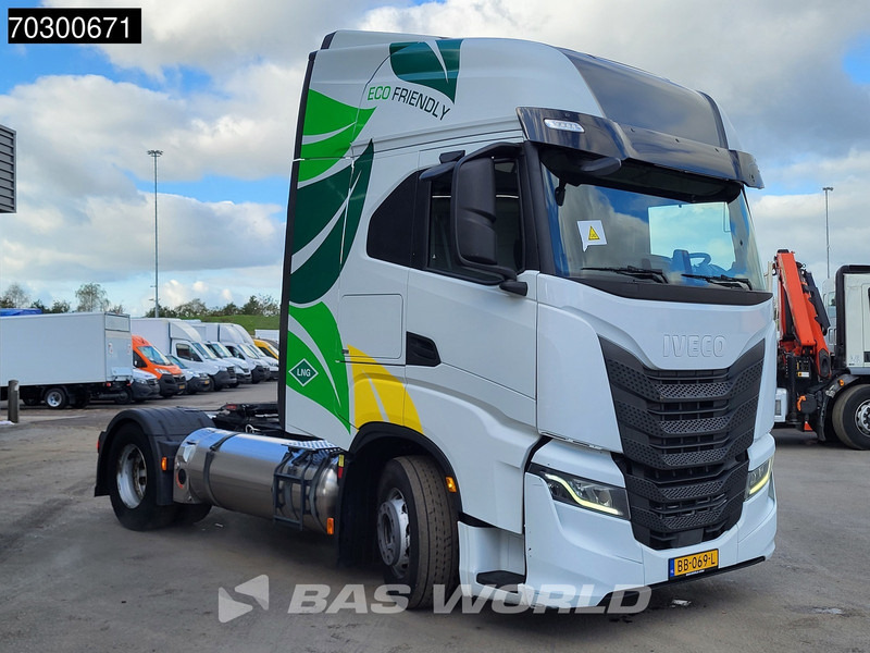 Iveco S-Way NP 460 4X2 LNG! NL-Truck Retarder 2xTanks ACC LED Euro 6 - Тягач: фото 3 Iveco S-Way NP 460 4X2 LNG! NL-Truck Retarder 2xTanks ACC LED Euro 6 - Тягач: фото 3