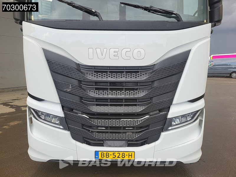 Тягач Iveco S-Way NP 460 4X2 LNG! Retarder Standairco 2xTanks Navi LED Euro 6: фото 16