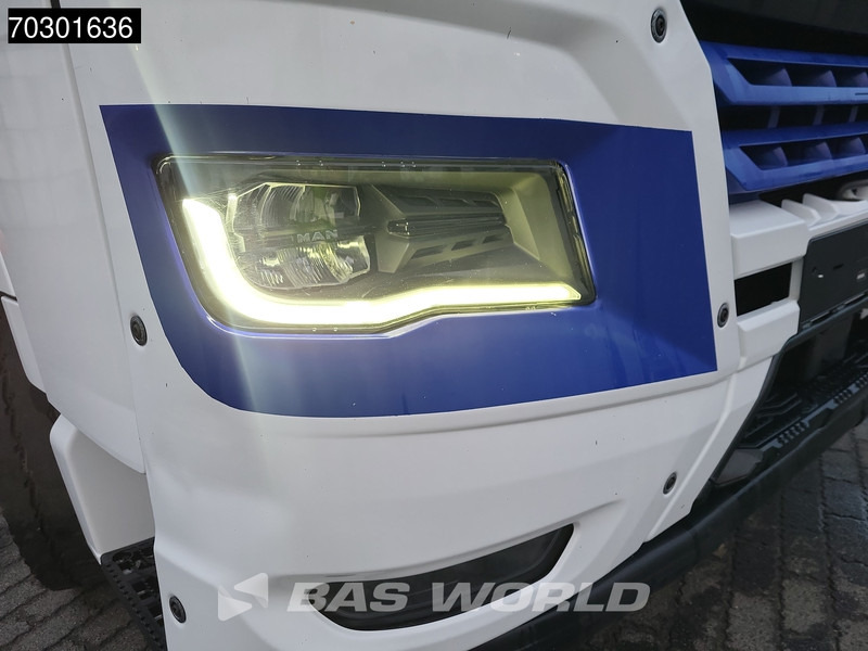 Тягач MAN TGX 33.640 6X4 GM Retarder Standklima: фото 10 Тягач MAN TGX 33.640 6X4 GM Retarder Standklima: фото 10