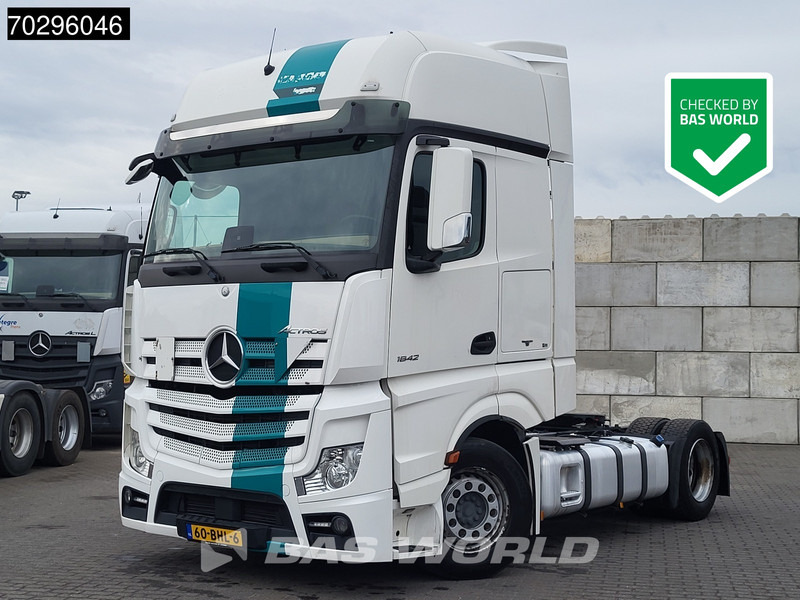 Mercedes-Benz Actros 1842 Actros 4X2 GigaSpace NL-Truck Mega 2xTanks ACC Standklima Euro 6 - Тягач: фото 1 Mercedes-Benz Actros 1842 Actros 4X2 GigaSpace NL-Truck Mega 2xTanks ACC Standklima Euro 6 - Тягач: фото 1