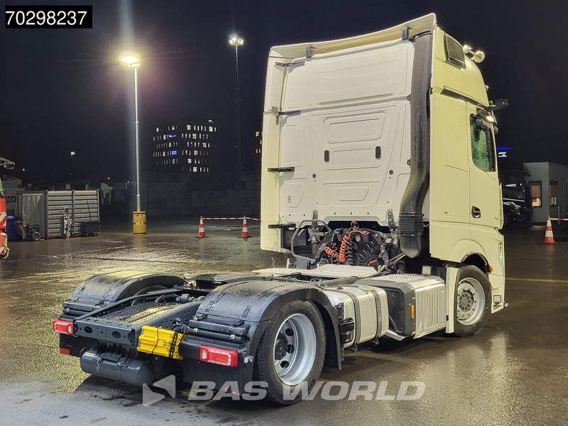 Mercedes-Benz Actros 1845 4X2 Retarder Mega 2xTanks Standklima Xenon Navi ACC Euro 6 - Тягач: фото 5 Mercedes-Benz Actros 1845 4X2 Retarder Mega 2xTanks Standklima Xenon Navi ACC Euro 6 - Тягач: фото 5