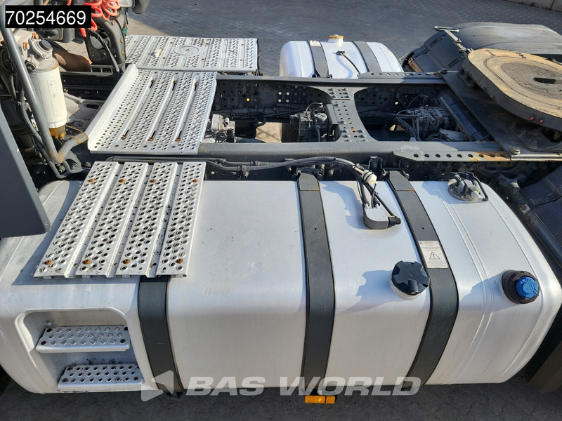 Тягач Mercedes-Benz Actros 1845 4X2 StreamSpace 2x Tanks: фото 7