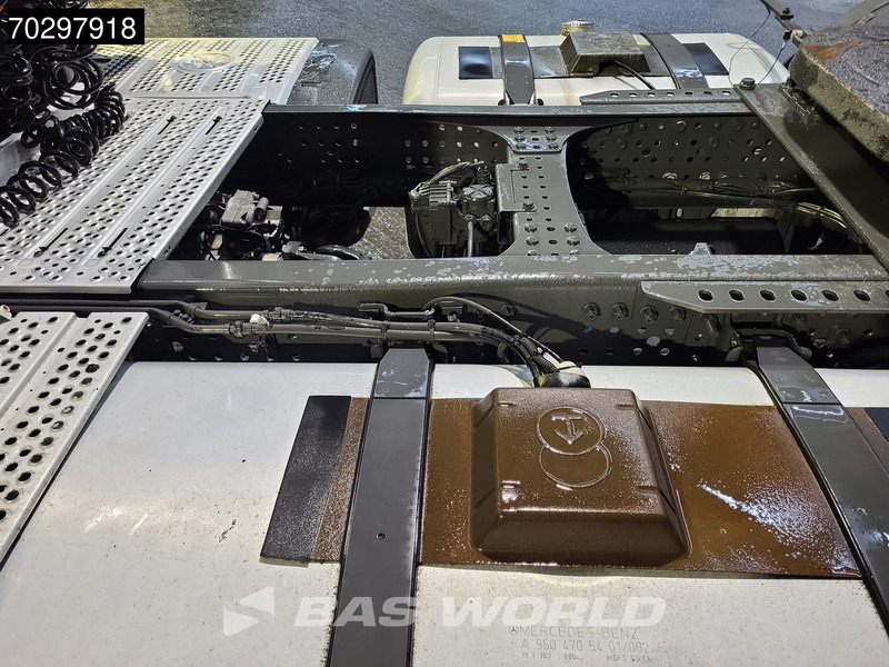 Тягач Mercedes-Benz Actros 1845 4X2 StreamSpace 2xTanks Standklima Navi Euro 6: фото 7 Тягач Mercedes-Benz Actros 1845 4X2 StreamSpace 2xTanks Standklima Navi Euro 6: фото 7