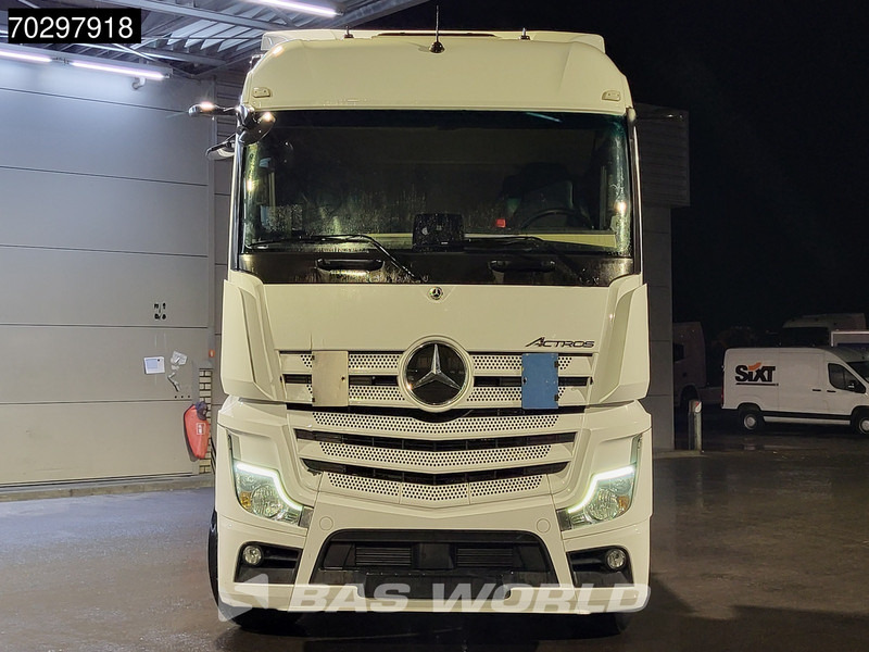 Тягач Mercedes-Benz Actros 1845 4X2 StreamSpace 2xTanks Standklima Navi Euro 6: фото 13 Тягач Mercedes-Benz Actros 1845 4X2 StreamSpace 2xTanks Standklima Navi Euro 6: фото 13