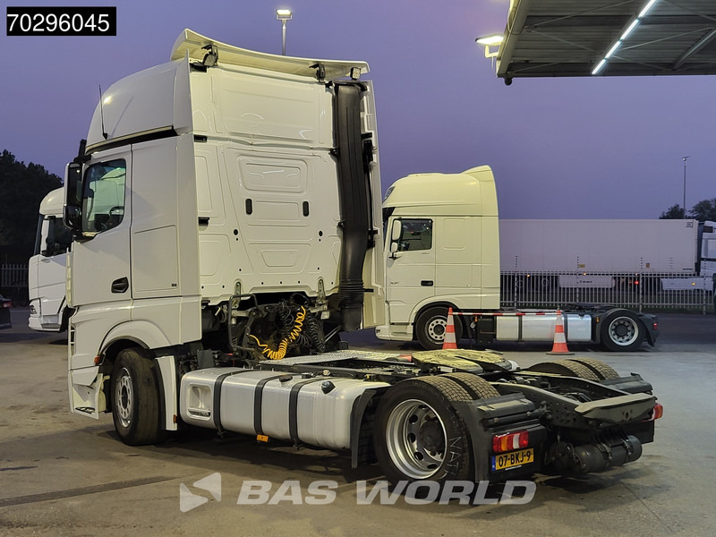 Mercedes-Benz Actros 1845 Actros 4X2 GigaSpace NL-Truck Mega 2xTanks Standklima ACC Euro 6 - Тягач: фото 2 Mercedes-Benz Actros 1845 Actros 4X2 GigaSpace NL-Truck Mega 2xTanks Standklima ACC Euro 6 - Тягач: фото 2