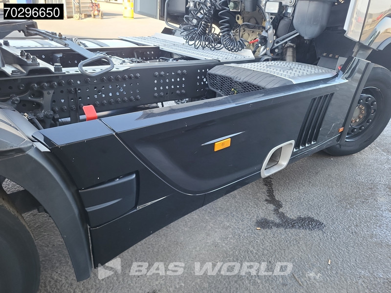 Тягач Mercedes-Benz Actros 1848 4X2 BigSpace Retarder Standklima MirrorCam ACC Xenon Euro 6: фото 13