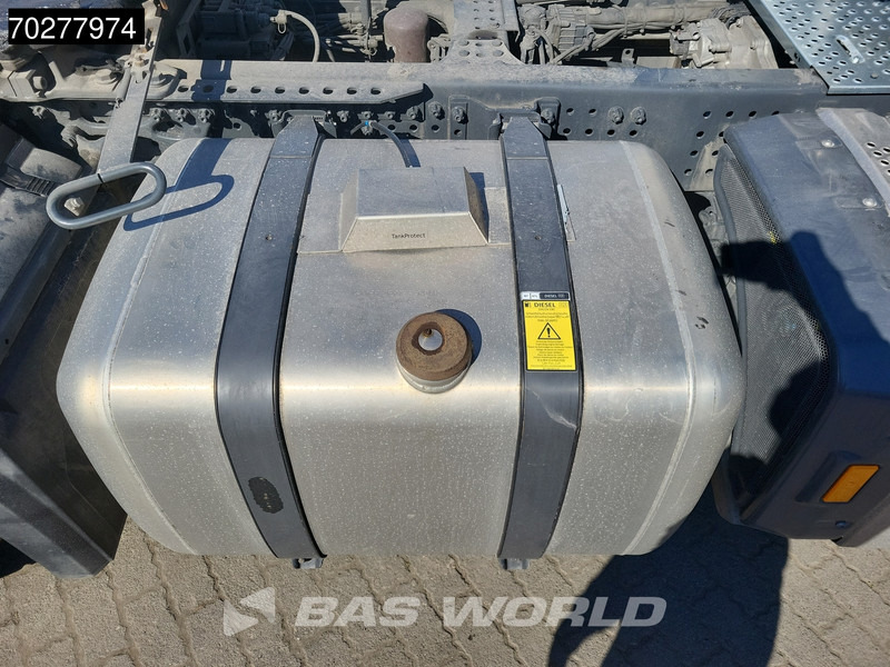 Тягач Mercedes-Benz Actros 1851 Actros 4X2 BigSpace 2x Tanks: фото 6