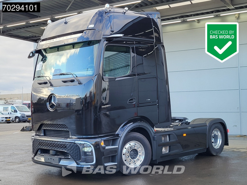 Mercedes-Benz Actros L 1863 4X2 NEW! Retarder Full-Air Leder Standklima 2x Tanks MirrorCam Navi PPC Alcoa's LED Euro 6 - Тягач: фото 1 Mercedes-Benz Actros L 1863 4X2 NEW! Retarder Full-Air Leder Standklima 2x Tanks MirrorCam Navi PPC Alcoa's LED Euro 6 - Тягач: фото 1