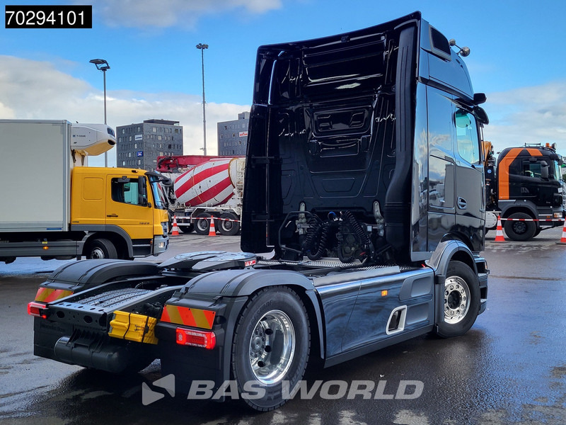 Mercedes-Benz Actros L 1863 4X2 NEW! Retarder Full-Air Leder Standklima 2x Tanks MirrorCam Navi PPC Alcoa's LED Euro 6 - Тягач: фото 5 Mercedes-Benz Actros L 1863 4X2 NEW! Retarder Full-Air Leder Standklima 2x Tanks MirrorCam Navi PPC Alcoa's LED Euro 6 - Тягач: фото 5