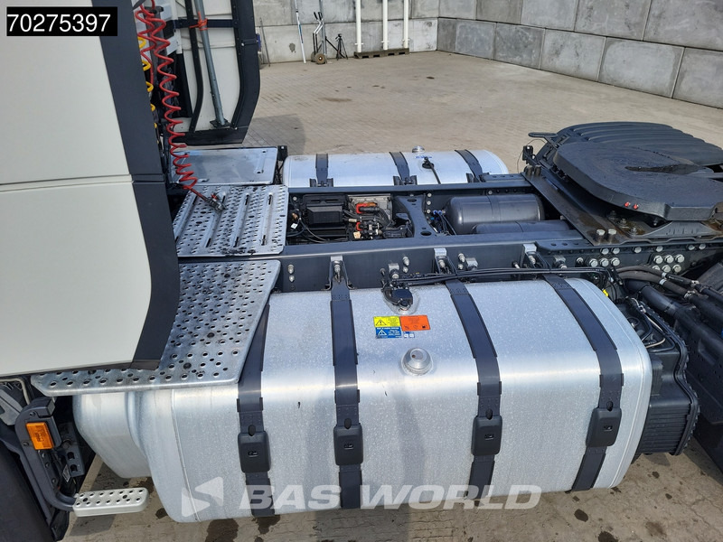 Тягач Scania S460 4X2 Retarder 2x Tanks: фото 11