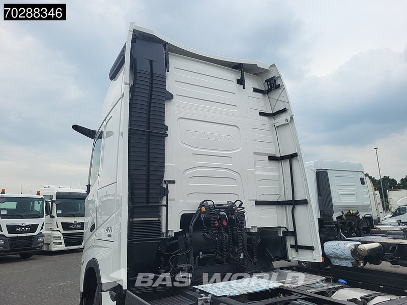 Volvo FH 460 4X2 2024! XL TC VEB+ 2x Tanks I-ParkCool - Тягач: фото 5 Volvo FH 460 4X2 2024! XL TC VEB+ 2x Tanks I-ParkCool - Тягач: фото 5