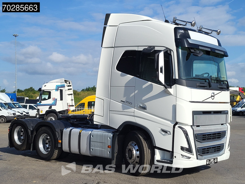 Volvo FH16 750 FH16 6X4 6x6 X-Track Liftachse Full-Air VDS VEB+ Alcoa's ACC LED Alcoa's - Тягач: фото 3 Volvo FH16 750 FH16 6X4 6x6 X-Track Liftachse Full-Air VDS VEB+ Alcoa's ACC LED Alcoa's - Тягач: фото 3
