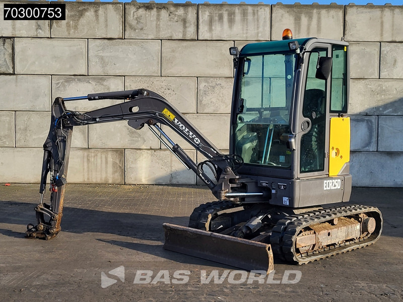 Volvo ECR25 D - Мини-экскаватор: фото 2 Volvo ECR25 D - Мини-экскаватор: фото 2