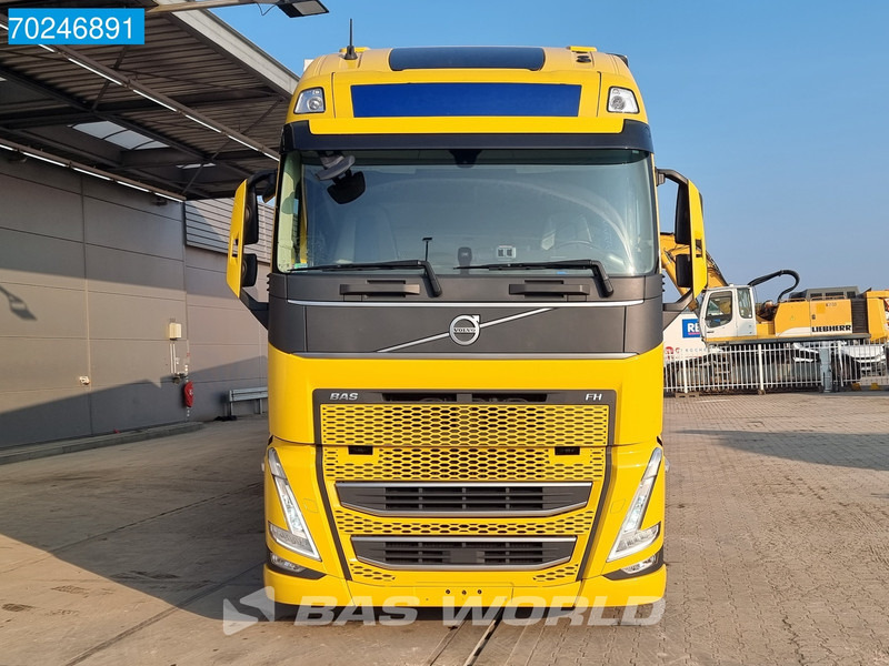 Volvo FH 460 6X2 LNG combi ACC Navi Standklima Liftachse LED EURO 6 - Тентованный грузовик: фото 3 Volvo FH 460 6X2 LNG combi ACC Navi Standklima Liftachse LED EURO 6 - Тентованный грузовик: фото 3