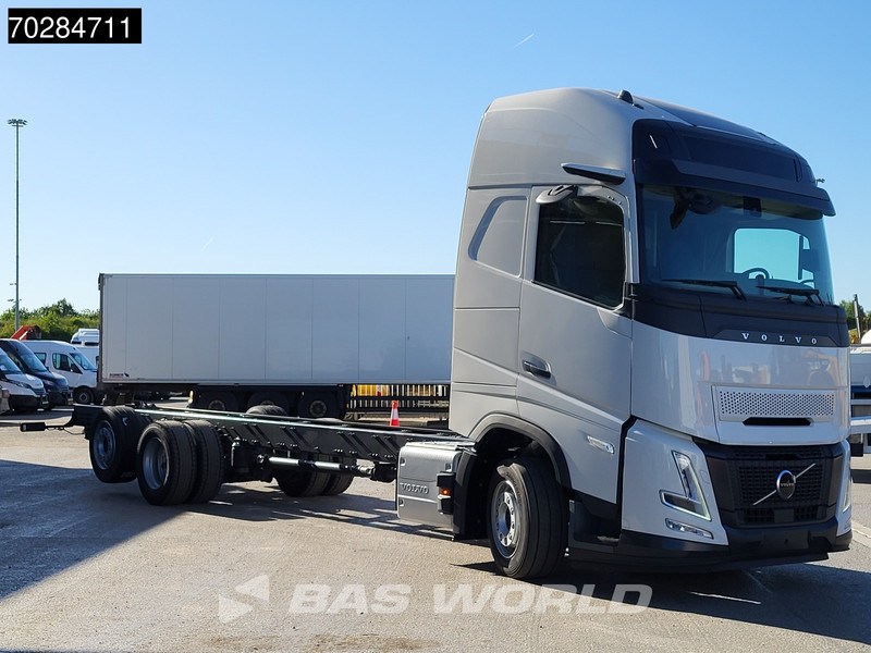 Volvo FH 540 6X2 NEW Horsetruck chassis Lift+Lenkachse Dynamic Steering Mirror cam Euro 6 - Грузовик-шасси: фото 3 Volvo FH 540 6X2 NEW Horsetruck chassis Lift+Lenkachse Dynamic Steering Mirror cam Euro 6 - Грузовик-шасси: фото 3