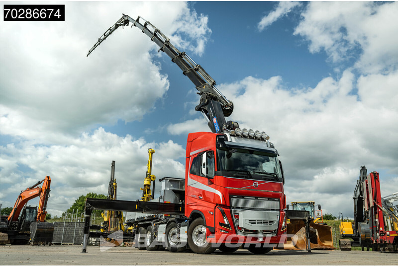 Volvo FH16 650 FH16 8X2 HMF 7020K-RCS Crane + Fly-Jib Lift+Steering-Axle Navi LED ACC Euro 6 - Грузовик бортовой/ Платформа, Автоманипулятор: фото 2 Volvo FH16 650 FH16 8X2 HMF 7020K-RCS Crane + Fly-Jib Lift+Steering-Axle Navi LED ACC Euro 6 - Грузовик бортовой/ Платформа, Автоманипулятор: фото 2