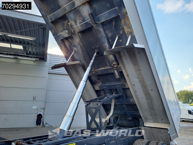 Volvo FM 62R B FM 6X2 12m3 MAUR Tipper Big-Axle Steelsuspension Automatic Euro 3 - Самосвал: фото 3 Volvo FM 62R B FM 6X2 12m3 MAUR Tipper Big-Axle Steelsuspension Automatic Euro 3 - Самосвал: фото 3