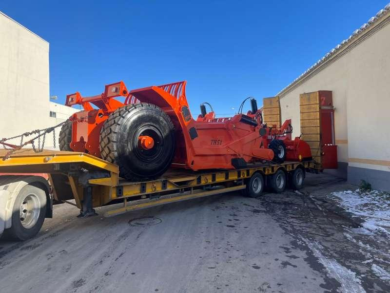 Agrotécnica TH51 - Скрепер: фото 2 Agrotécnica TH51 - Скрепер: фото 2