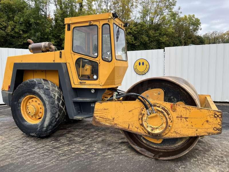 Bomag Compacteur Mixte / Bille et pneus BW213D - Комбинированный каток: фото 1 Bomag Compacteur Mixte / Bille et pneus BW213D - Комбинированный каток: фото 1