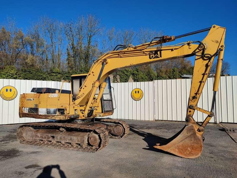 Caterpillar E120B - Гусеничный экскаватор: фото 1 Caterpillar E120B - Гусеничный экскаватор: фото 1