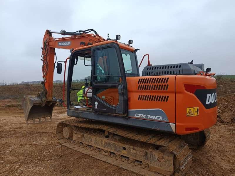 Doosan DX140LC-5 - Гусеничный экскаватор: фото 4 Doosan DX140LC-5 - Гусеничный экскаватор: фото 4