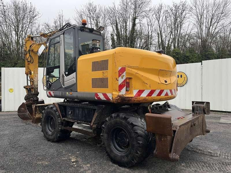 Hitachi ZX140W-3 - Колёсный экскаватор: фото 4 Hitachi ZX140W-3 - Колёсный экскаватор: фото 4