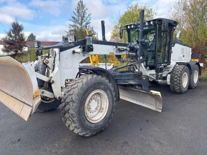 John Deere 622GP EQUIPEE GPS 3D - Грейдер: фото 1 John Deere 622GP EQUIPEE GPS 3D - Грейдер: фото 1