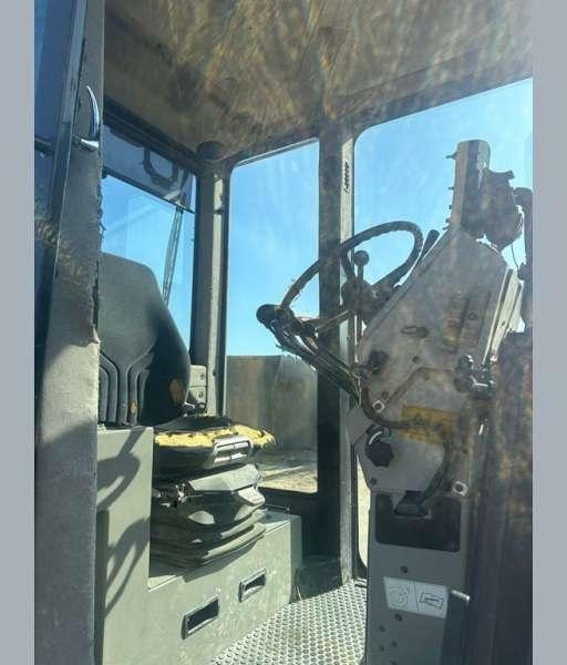 Грейдер New Holland F106.6A 6X6 MACHINE SUISSE: фото 8