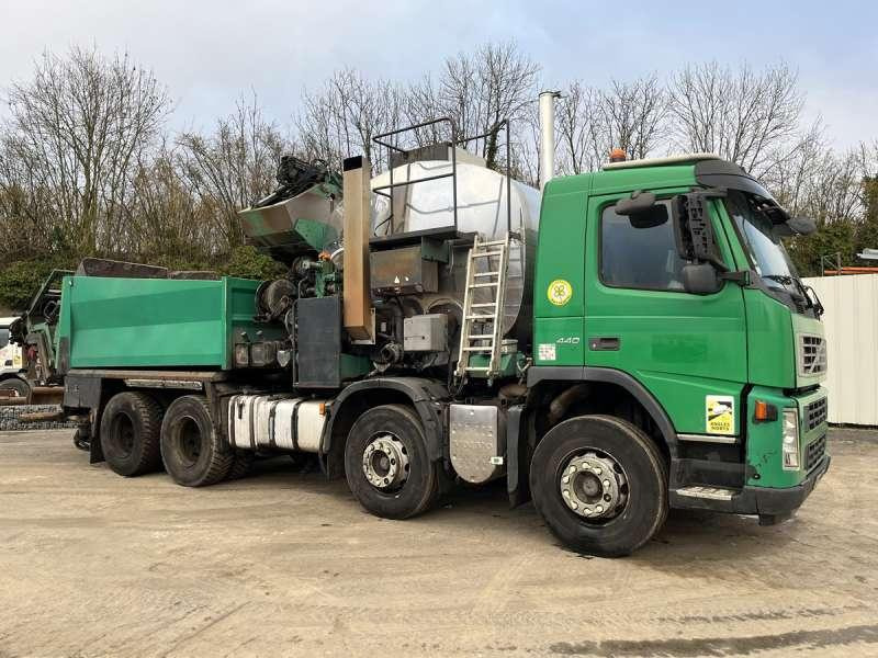 Volvo 440 BOUILLE SECMAIR - Асфальтоукладочная техника: фото 1 Volvo 440 BOUILLE SECMAIR - Асфальтоукладочная техника: фото 1