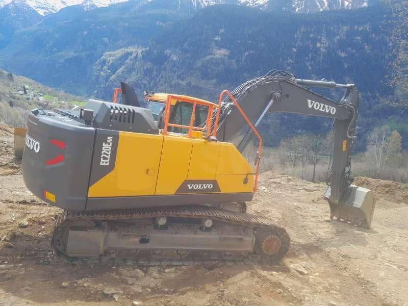 Volvo EC220ENH - Гусеничный экскаватор: фото 2 Volvo EC220ENH - Гусеничный экскаватор: фото 2